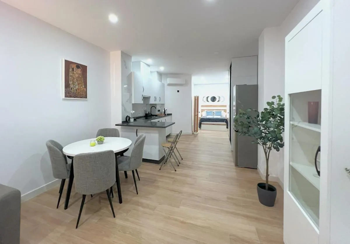 Apartment Evans Realty Bm Lujoso Y Moderno Estudio Malaga Spain