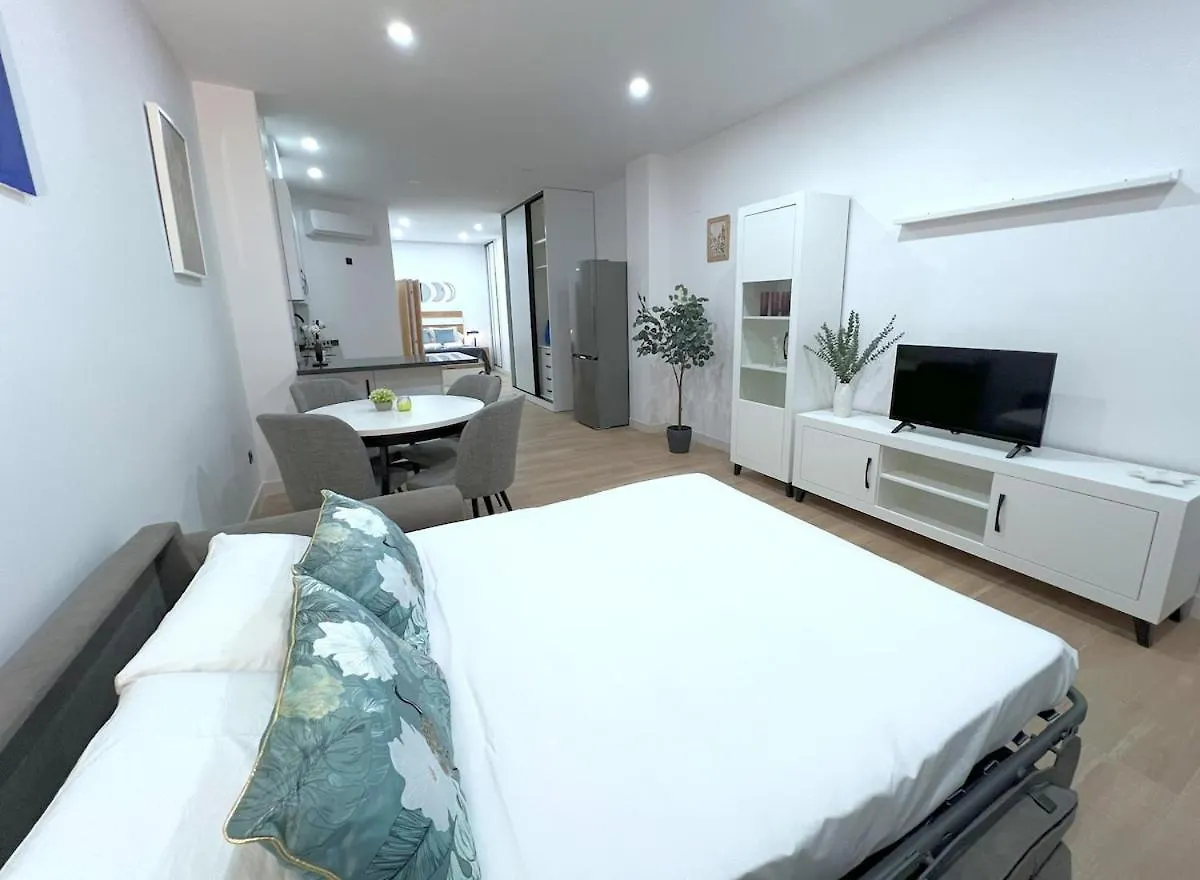 Evans Realty Bm Lujoso Y Moderno Estudio Málaga